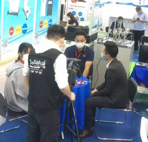 CCTV 7/9 崛起中国栏目组对话试验机品牌-深圳三思检测